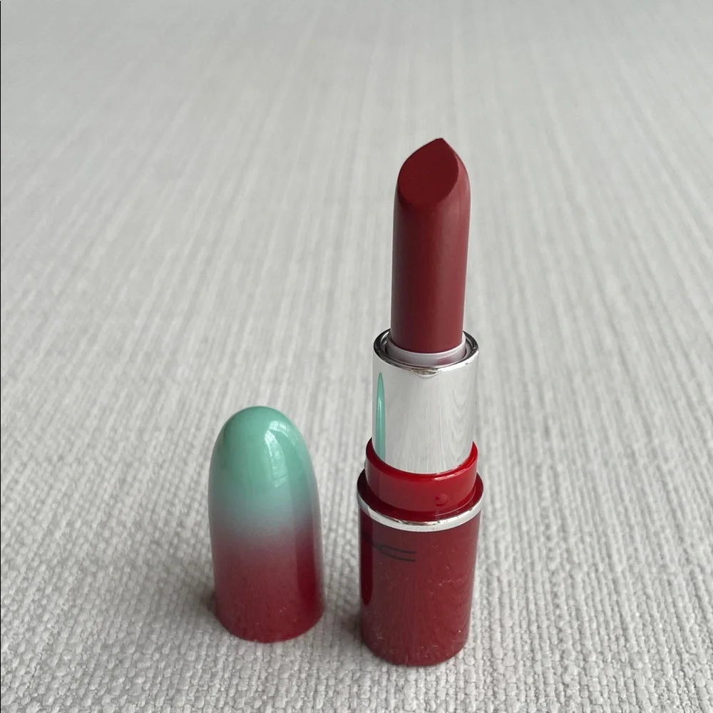 MAC Cosmetics 522 spice it up! Lustreglass lipstick mini